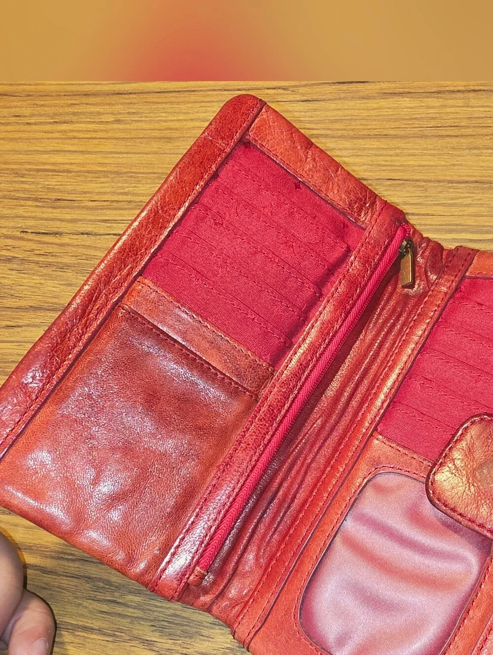 FOSSIL Distressed Red Leather Multi Compartment Full Size Wallet
